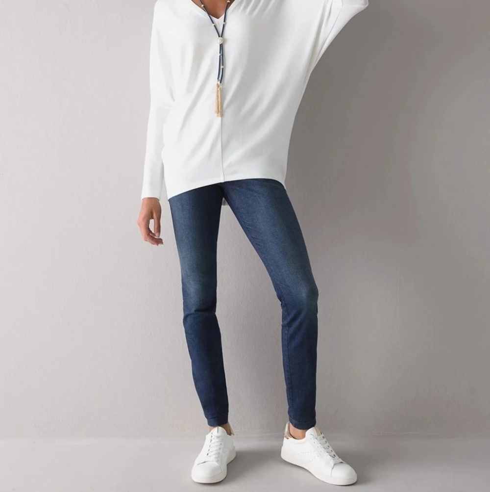 White House Black Market sz 2 Denim WHBM Runway Leggings jeans blue WJ178